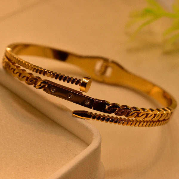Stylish Unique Design Gold Plated Bracelet for Girls/Women